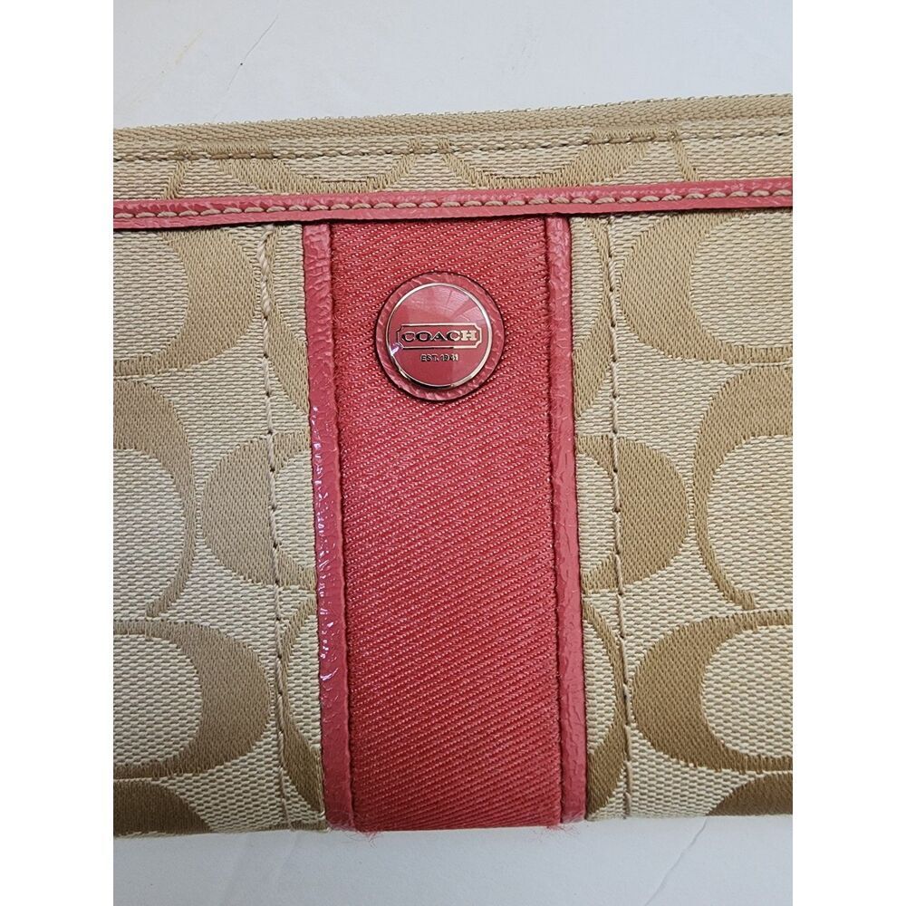 Coach Signature Canvas Stripe Wristlet Wallet – Khaki & Pink - Picture 4 of 12